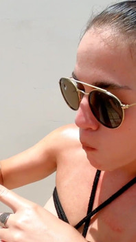Drinking pee and cum swallow in outdoor garden!
