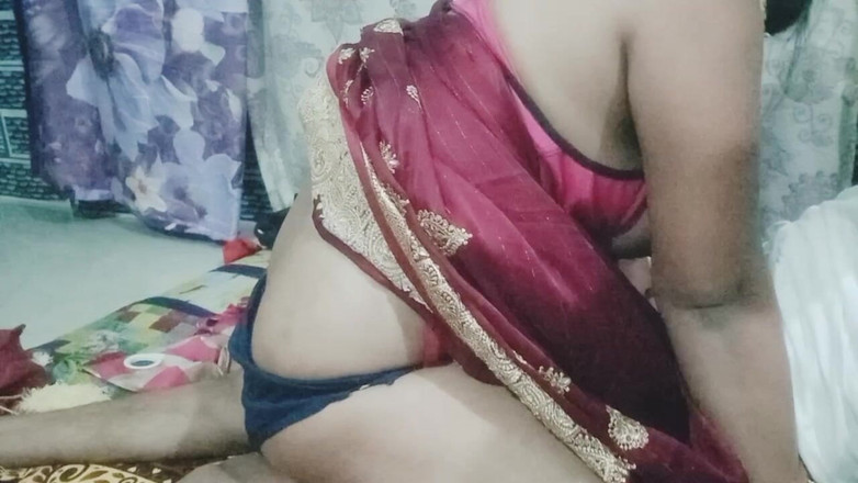 BendableFog5: 義理の兄は魅力的な義理の妹を満足させられず、義理の義理の兄とセックスした パート2