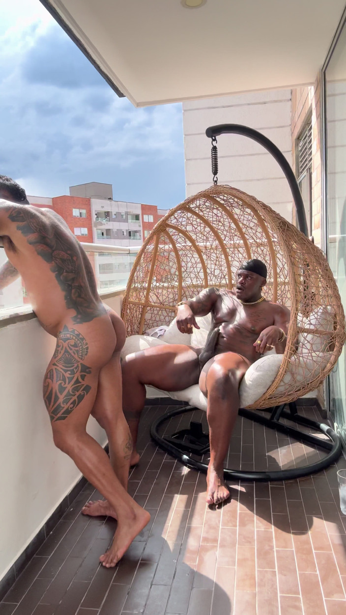 DADDYBLACKXXX: Kolumbijski body builder flip jebanie z dużym czarnym kutasem American...