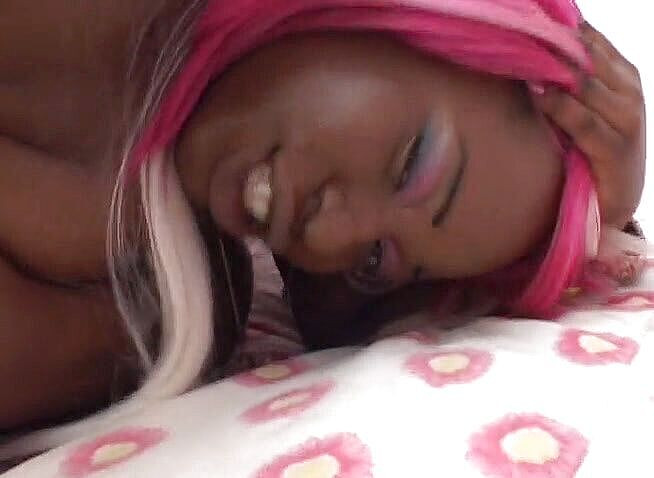 Black Jass: Curvă cu păr colorat futându-se tare