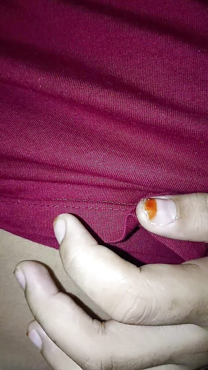 Sumi_couple_lesbian: Sıkı amcığımda zengin parmaklar.