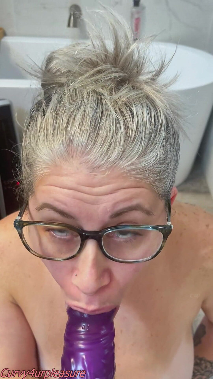 Curvy4urpleasure: I Fuck and Suck Your Big Cock Until You Make...