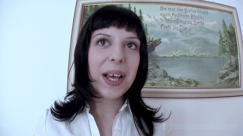 Petty by Sextermedia: Young Amateur Girl with Labia Big