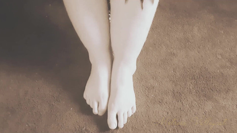 Mxtress Valleycat: Sandy Feet Fantasy