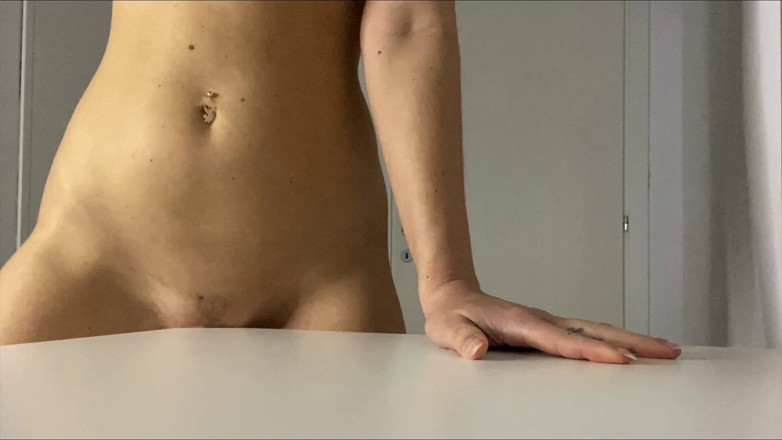 LaylaX: Humping Table Corner Till She Have Orgasm
