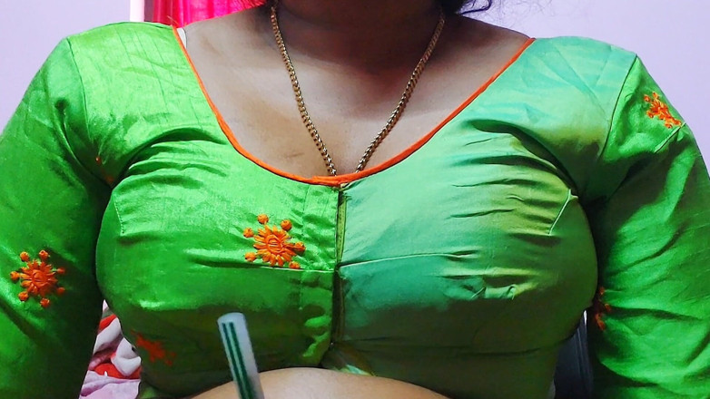 Desi Mohini: Sexy desi indický pár Plný nahý hardcore sex v místnosti