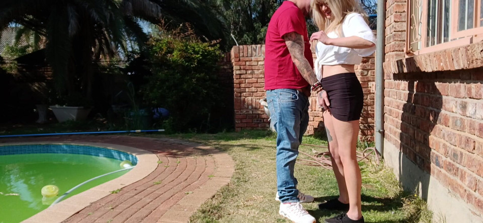 Bigjoefuckalott: Sousedka od vedle