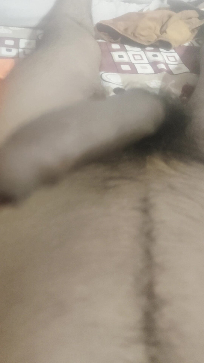 Gigolo Tv: Tante zag mijn penis