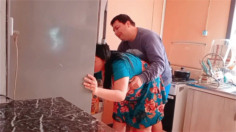 BBW Kelly Mom: È Andata in Frigorifero E L'hanno Beccata a Scopare in...