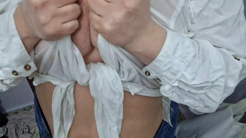 XL Queeny: Gorda Con Las Tetas Mojadas