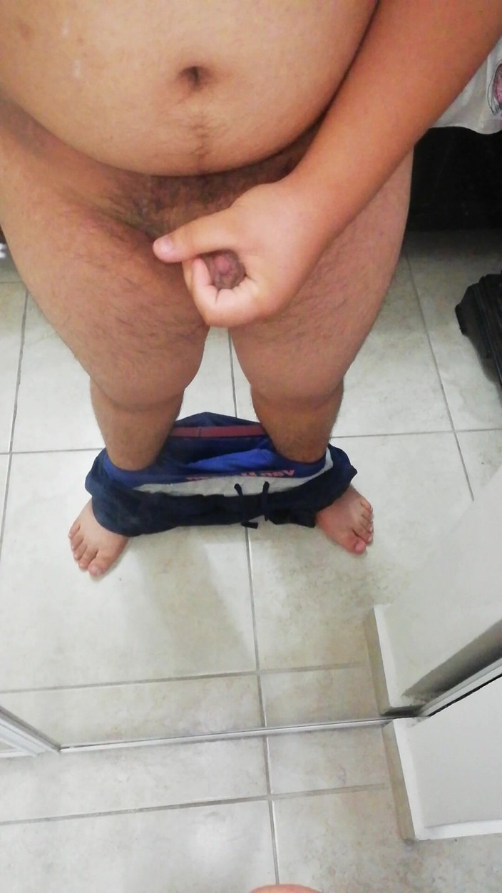 Cock vids and only cock vids.: Un piccolo cazzo si sega 1