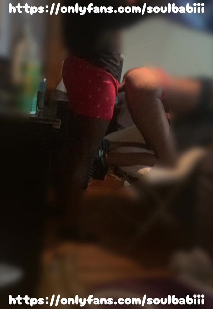 Soulbabii: Prosím, ošukej moji malou těsnou kundičku