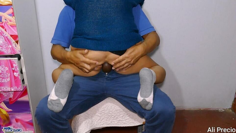 Ali Precio: Ритуал удовольствия шлюшки с красивой мокрой задницей