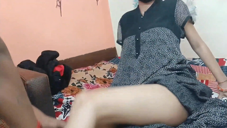 Ms mybha studio: Une femme au foyer indienne se fait baiser