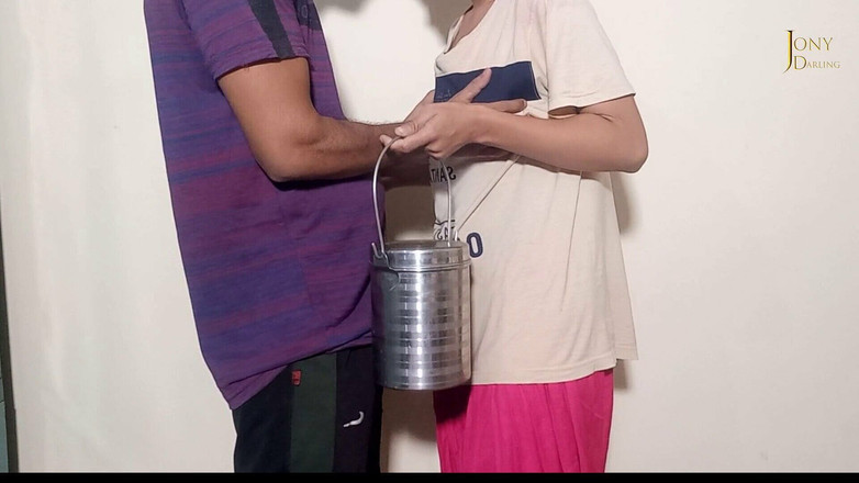 Jony Darling: Молочна покоївка, щоб кінчити, Jaane Fux Darling