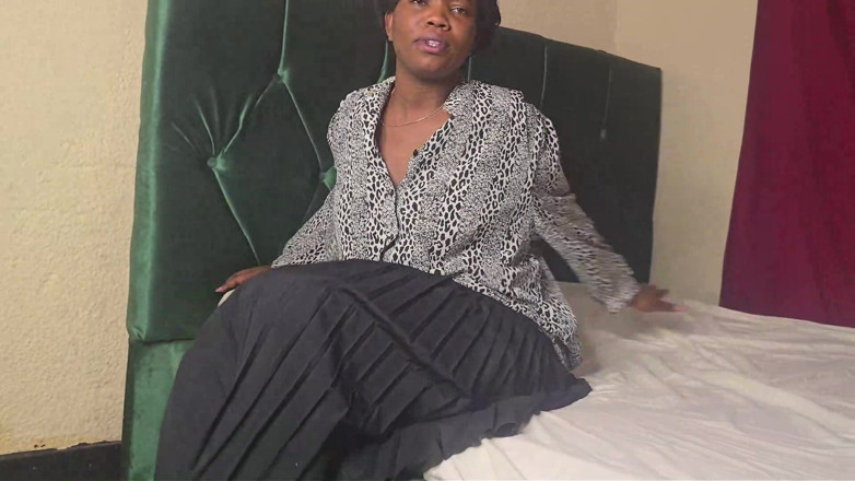 Jocci lena: Delicious Pussy of Single Mom She Have Small Sized Pussy