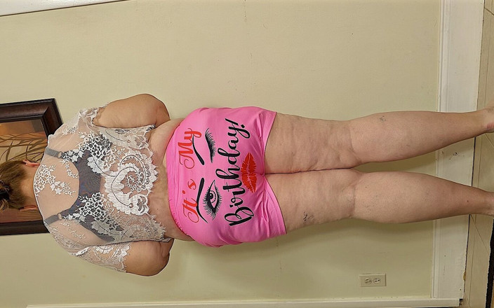 Jamdown26 Big Fat Ass BBW SSBBW Porn: 내 팬티를 엉망으로 만드는!! - 카메라 맨은 자신의 소셜 미디어 포르노 스타 팬티에 자신의 정액의 부하를 쳐내기 시작