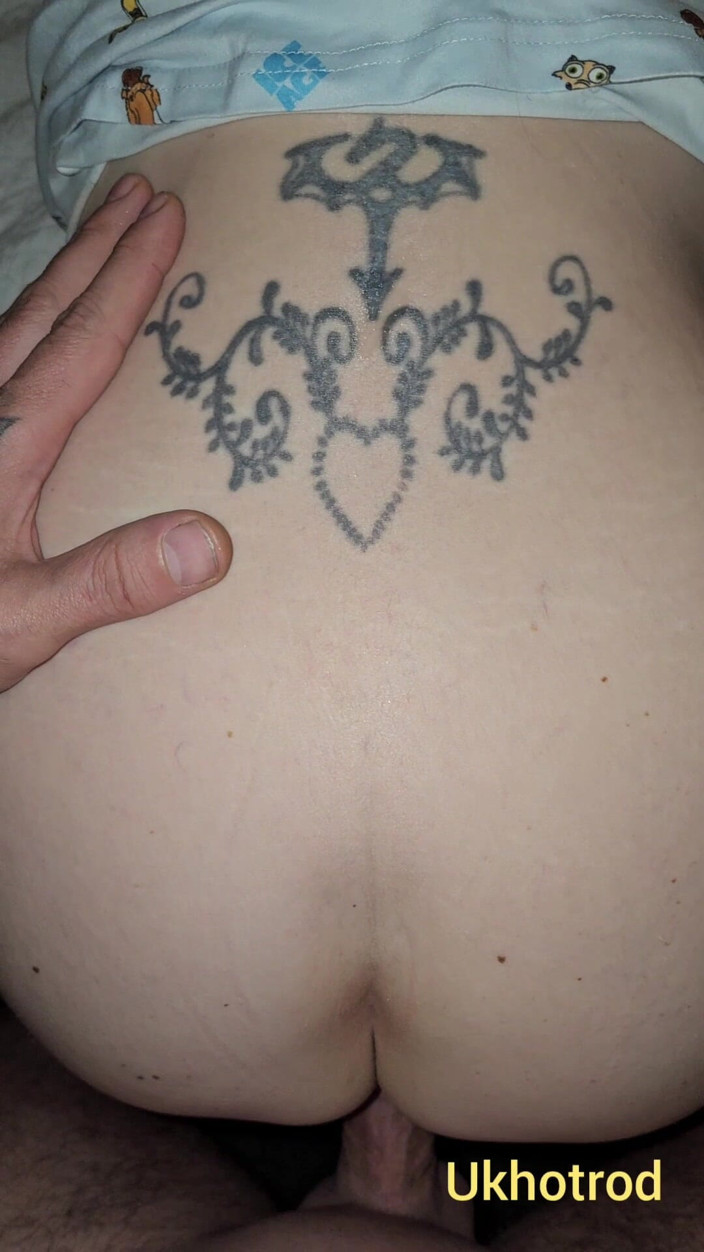 UK Hotrod: Doggy Style Creampie Fuck