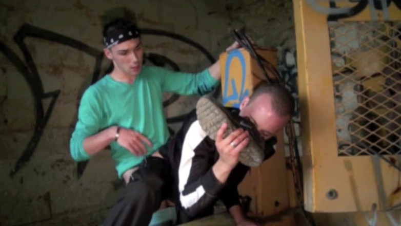 Sneaker Sex Kinky: Twinks submissed to sneakers cruising place