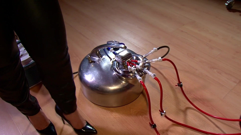 Videos Medical y Sado: Punished with serious kit and under the hooded dryer