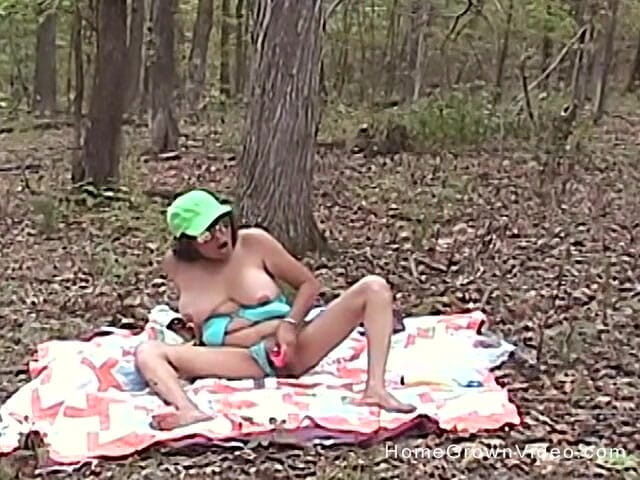 Homegrown Wives: Outdoor fucking in the woods