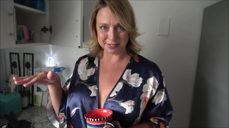 Alex Adams: The Girlfriend Accident - Brianna Beach - Mom Comes First