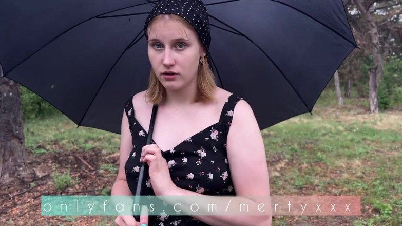 MertyXXX: První anální sex blonďaté holky z vesnice