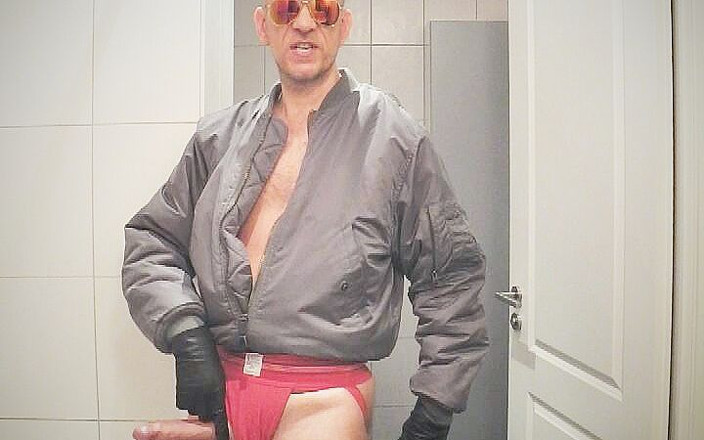 GERMANE_XL: Bomber Piss Sperma Skott XL 3