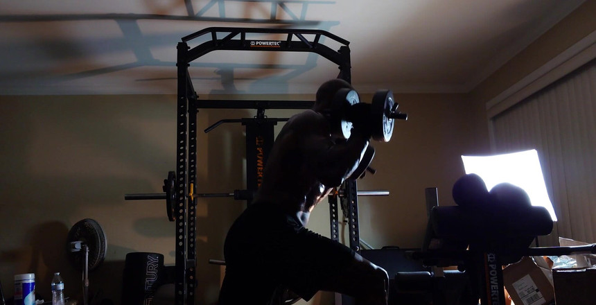 Hallelujah Johnson: L'allenamento della resistenza influenza oggi le influenze sociali