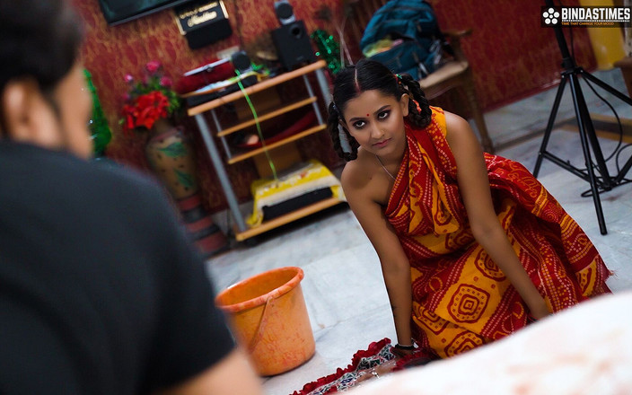 Cine Flix Media: Desi süßes zimmermädchen von ihrem hausbesitzer gefickt, wenn niemand zu...