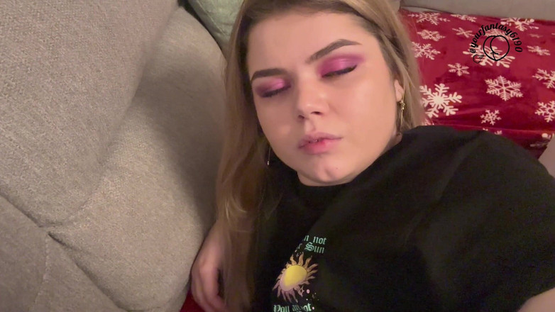 Your fantasy studio: 放屁美女脸上表情