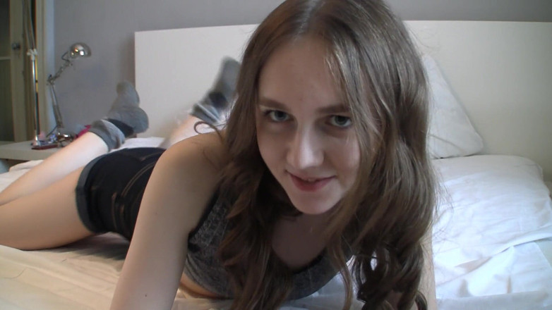 Dirty fantasy: Petite Stepdaughter Masturbates Her Pussy
