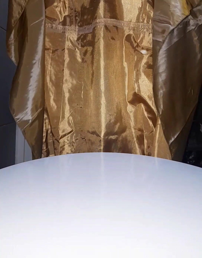 Naomisinka: Gouden satijnen zijden longdress avondjurk masturbatie