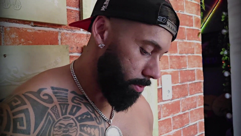 Dirty tricks gays: O entregador