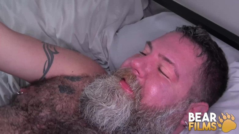 Bear Films: Bearfilms 胖熊屁股无鞍亚当萨瑟兰