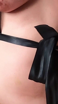 Toket besar alamiku gondal-gandul saat lagi ngentot posisi cowgirl.