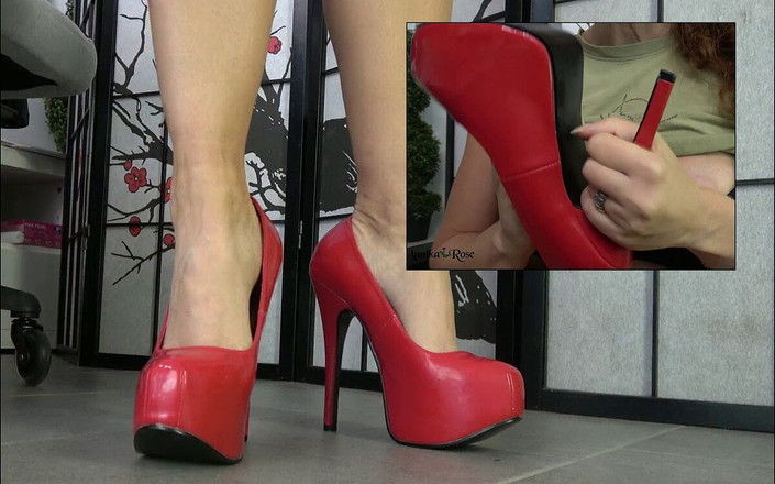 Annika Rose: 발정난 발 뒤꿈치 섹스