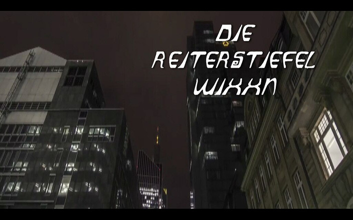 Lydia Privat: Binicilik botlarını mastürbasyon yapmak