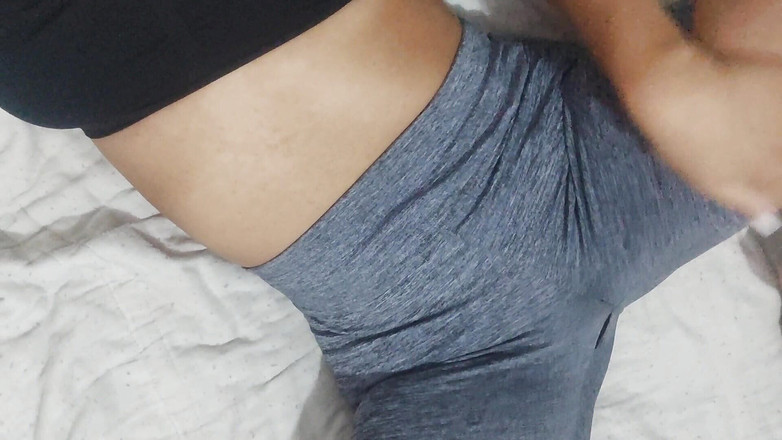 Brunnete Sofi: "Est-ce que quelqu'un veut faire du cardio avec moi ?"