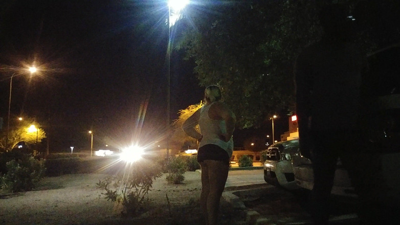 Rendezvousing Assets: मोटी खूबसूरत विशालकाय पत्नी सार्वजनिक मज़ा!