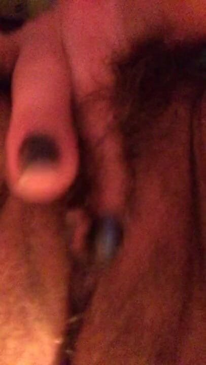 Vers: Ribbing my clit