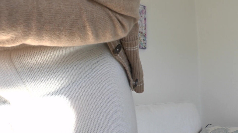 Lady Victoria Valente: 結婚式の4時間前、継母のセーターの射精、レディ・ヴィクトリア・ヴァレンテ