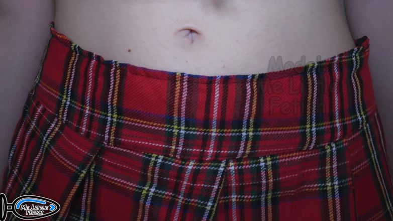 Me_little_fetish: Stepsister lost an argument went to college no panties under...