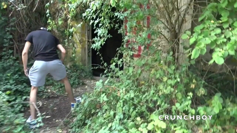 Kinky Bareback Boys: Kevin Ass used by young straight dude outdoor