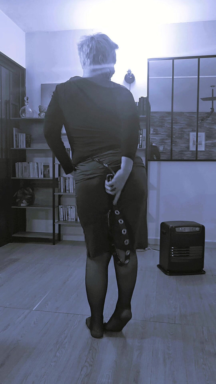 Sofy13: Seksi Büyük Popom Seni Bekliyor