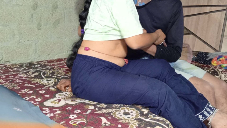 Amrita for you: Indický vesnický romantický sex s desi přítelkyní