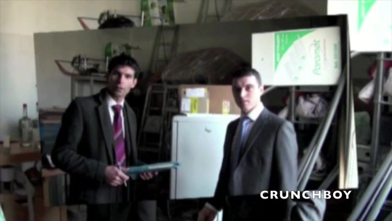 FRENCH AMATORS SEXTAPES: Two comercial workers fuck in suit and class at work