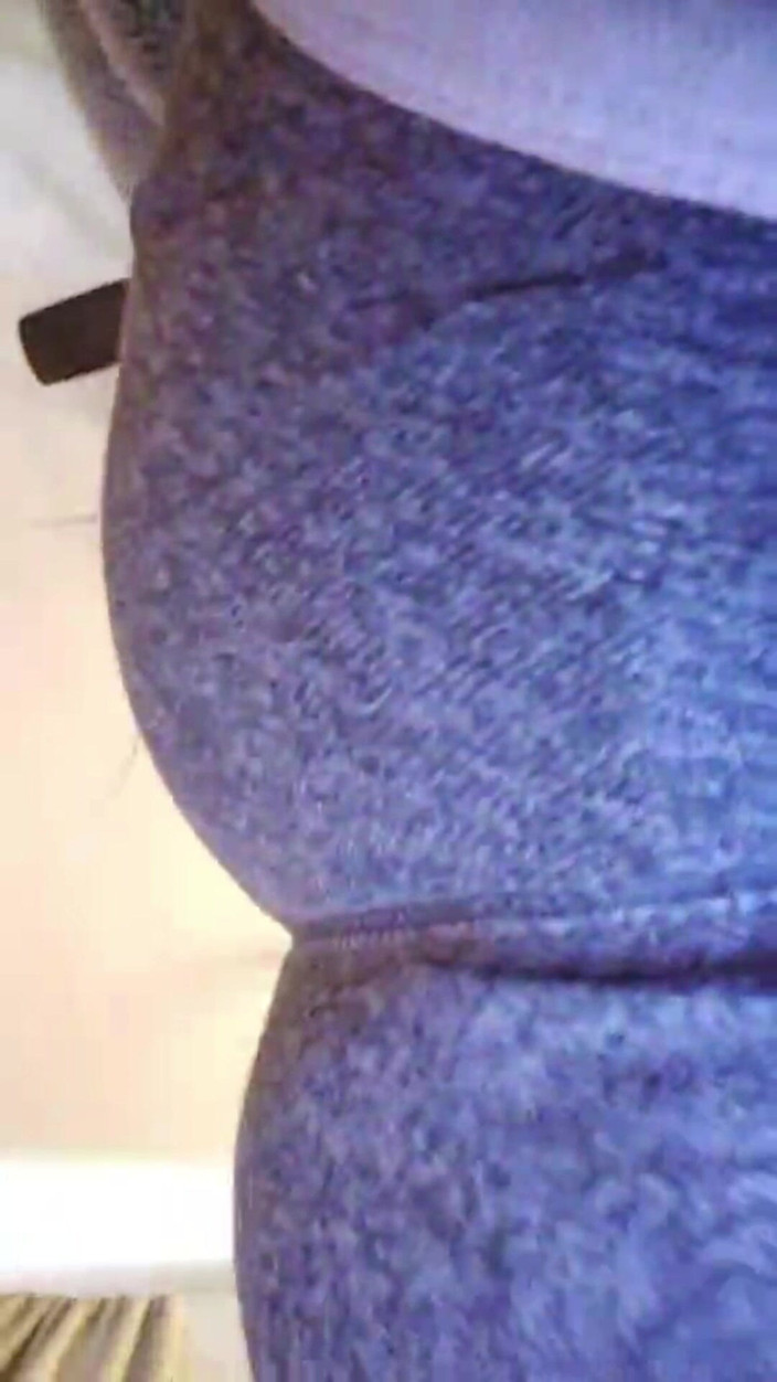 Raven Willow: Tonton, dengar, ngendot