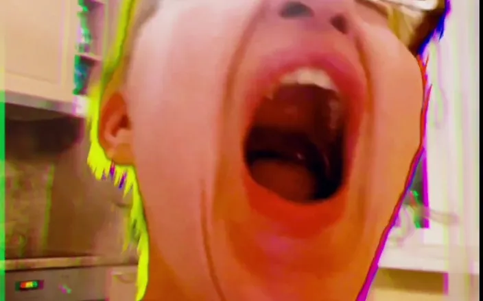 FinDom Goaldigger: Yawning with Saliva