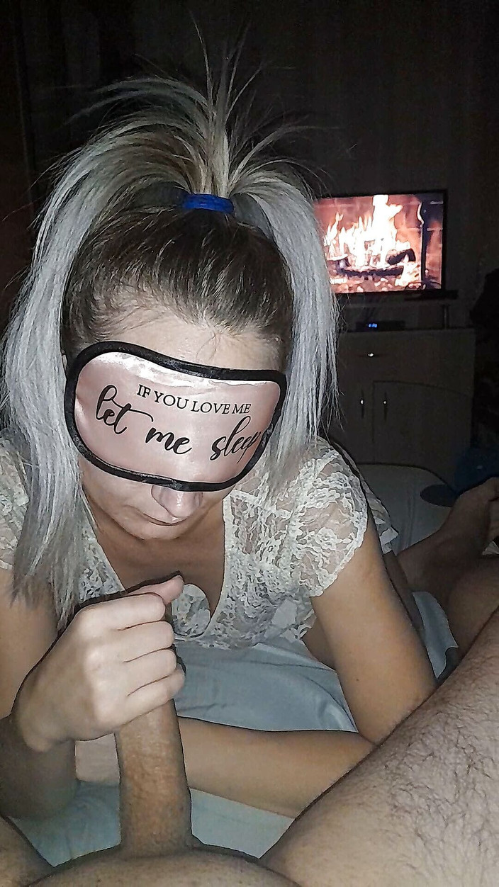 Audrey: 继兄和继妹新年恋情